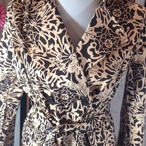 Vertigo Paris trench coat - Picture 2 of 7